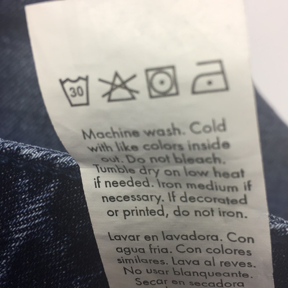 NWT distressed jean shorts - Picture 7 of 7